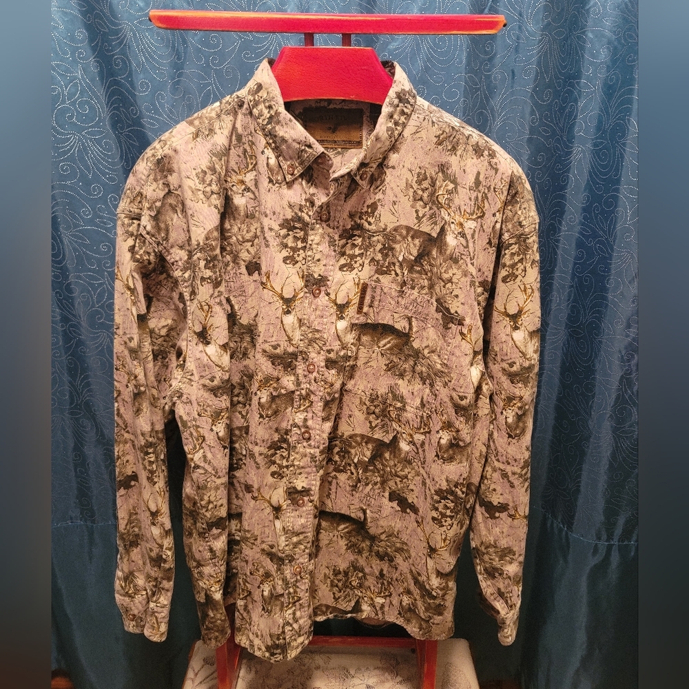 *SOLD* Men's North River Outfitters, LS Button Down Camo/Big Bucks, Size XXL